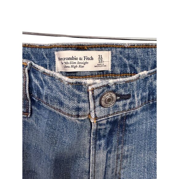 Abercrombie & Fitch Ultra High Rise 90s Slim Straight Jean NWT SIZE 31/12S - Picture 11 of 12